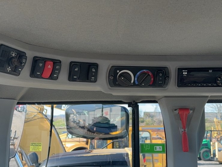 caterpillar-930-image-14