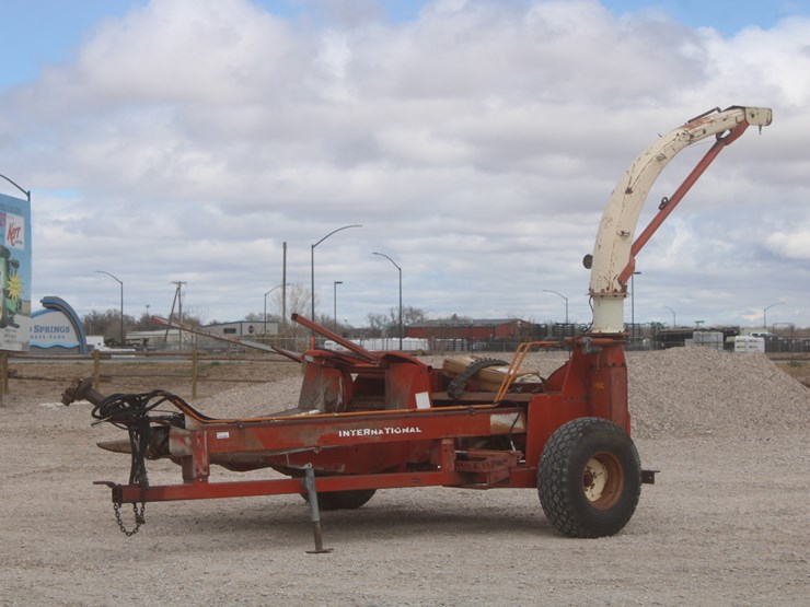 international-830-image-1