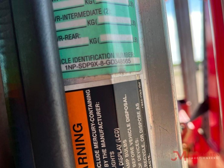 2016-peterbilt-365-image-3