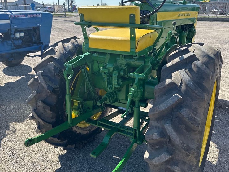john-deere-420-image-8