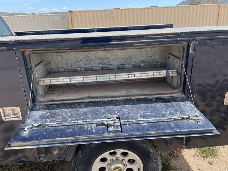 2009-chevrolet-2500-image-24