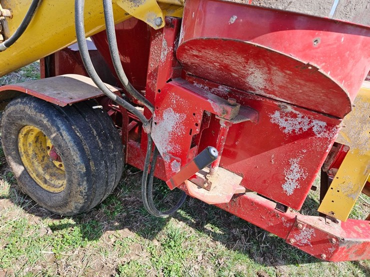 new-holland-355-image-20