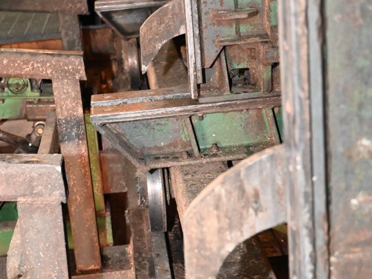 #116-•-cleereman-38-3hb-carriage-and-track-image-38