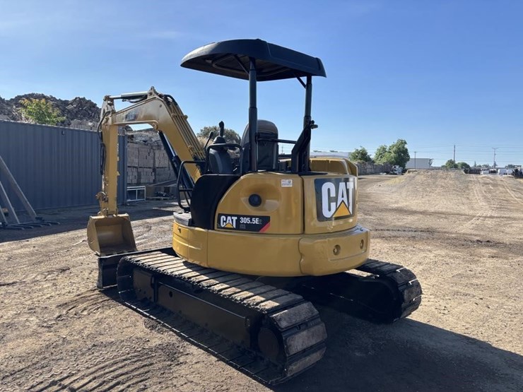 2015-caterpillar-305.5e2-cr-image-4