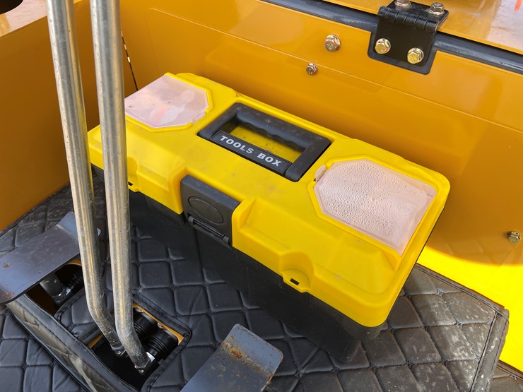 #1037-•-new-ats-rt15r-mini-excavator-image-16