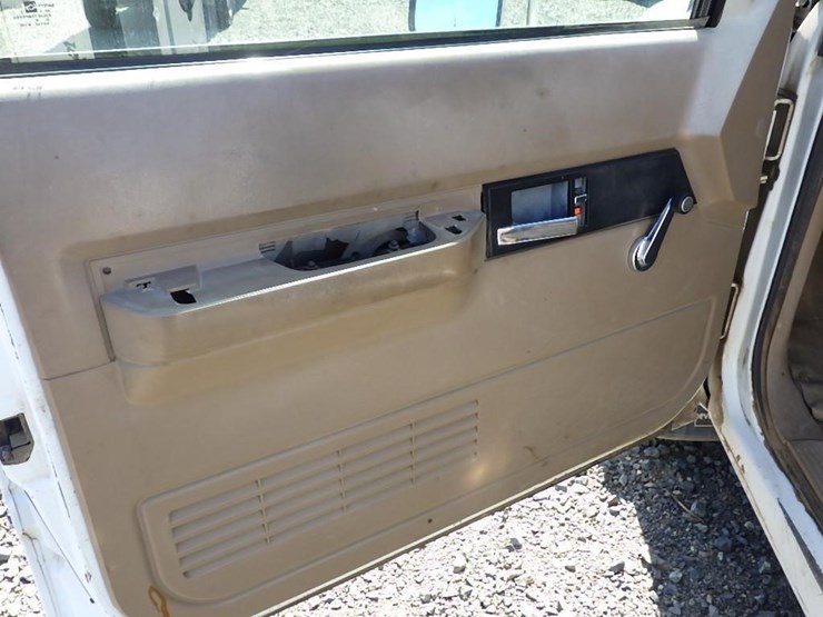 1994-chevrolet-3500-image-25