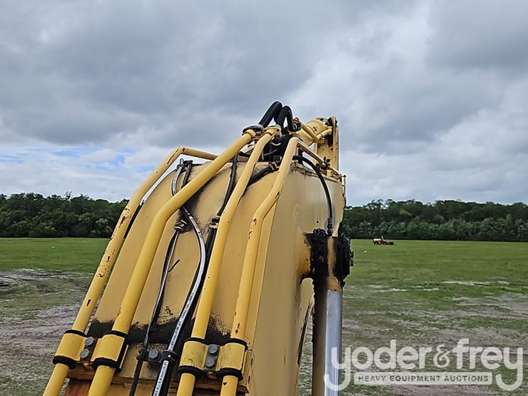 2007-komatsu-pc220-lc-8-image-29