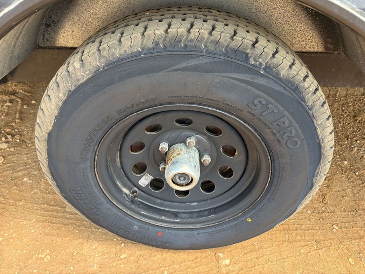 2021-keystone-hideout-travel-trailer-image-16