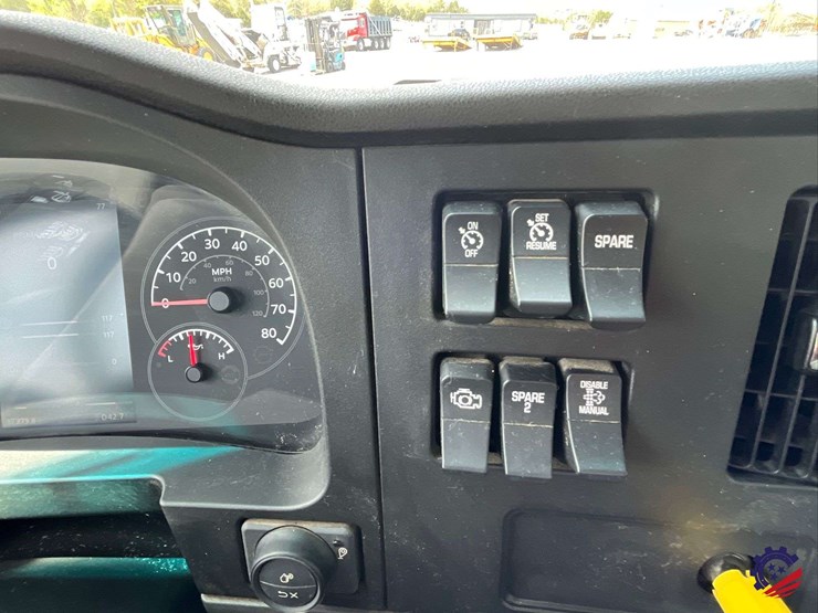 2025-kenworth-t380-image-126