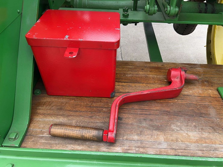 12-25-waterloo-boy-model-n-image-36