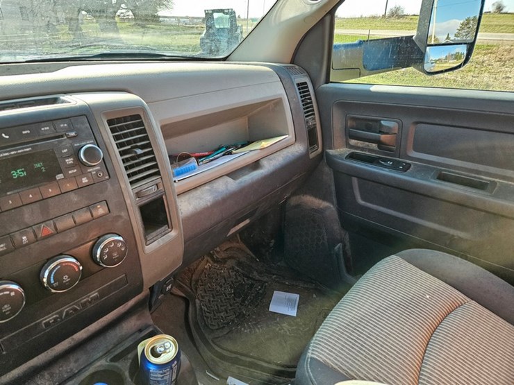 2012-dodge-ram-2500-image-28