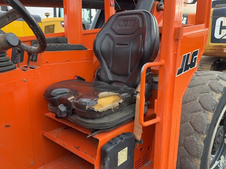 2016-sky-trak-10054-image-13