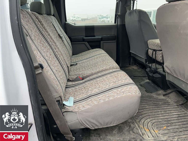 2017-ford-f550-image-16