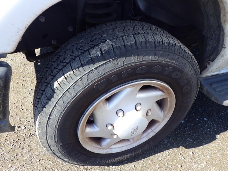 2008-ford-cargo-image-12