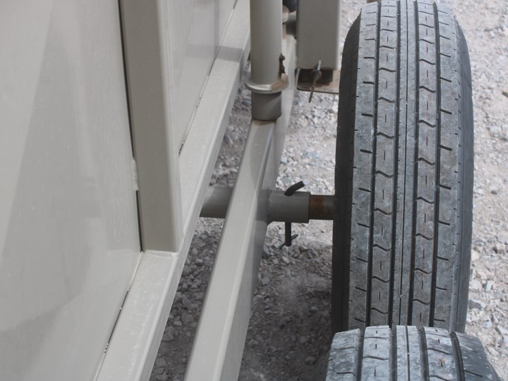 #1083-•-new-circle-t-portable-complete-cattle-processing-system-image-41