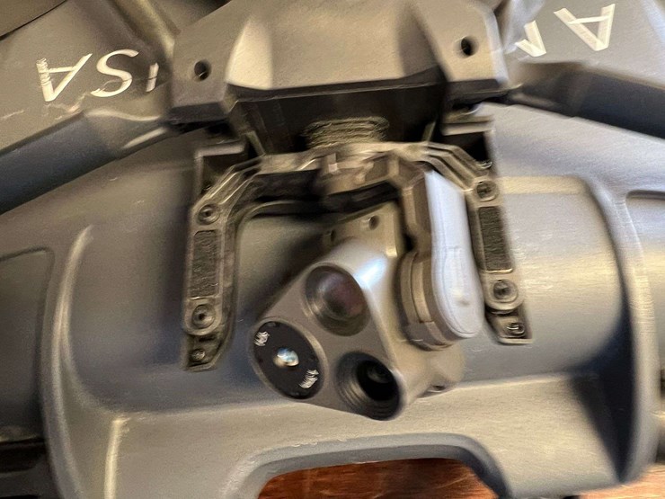 parrot-anafi-usa-foldable-drone-with-4k/thermal-camera-image-14