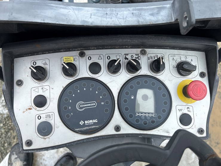 2014-bomag-bw138ad-5-image-38