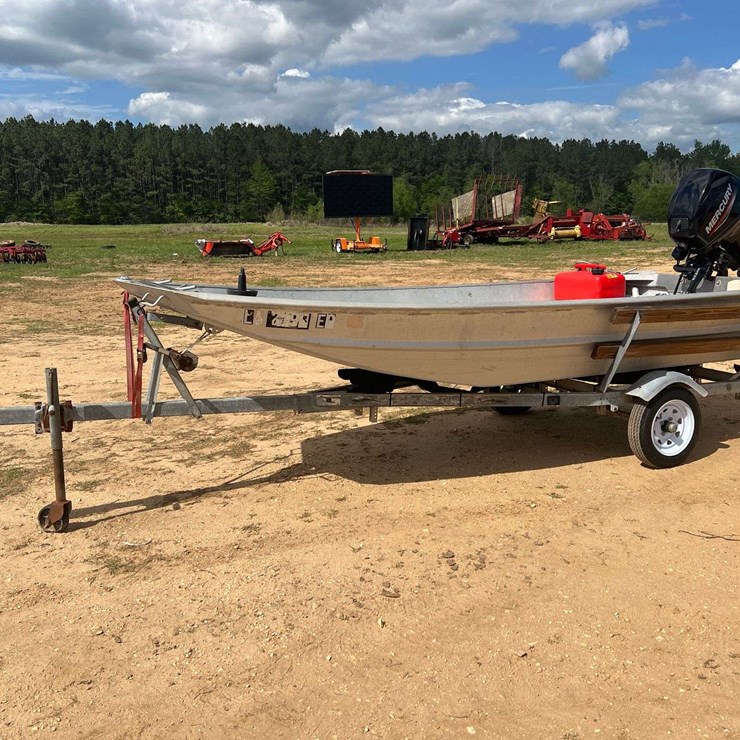 Hanko Aluminum 14' Jon Boat w/2022 Mercury 25hp 4-Stroke Outboard Motor & Trailer