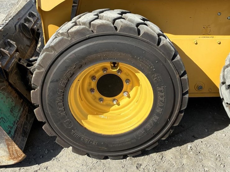 2019-gehl-r190-image-9