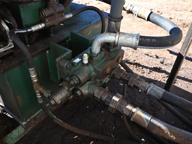 #117-•-tyrone-berry-carriage-drive-image-5