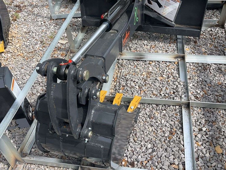 land-honor-big-arm-backhoe-for-skidsteer-image-2