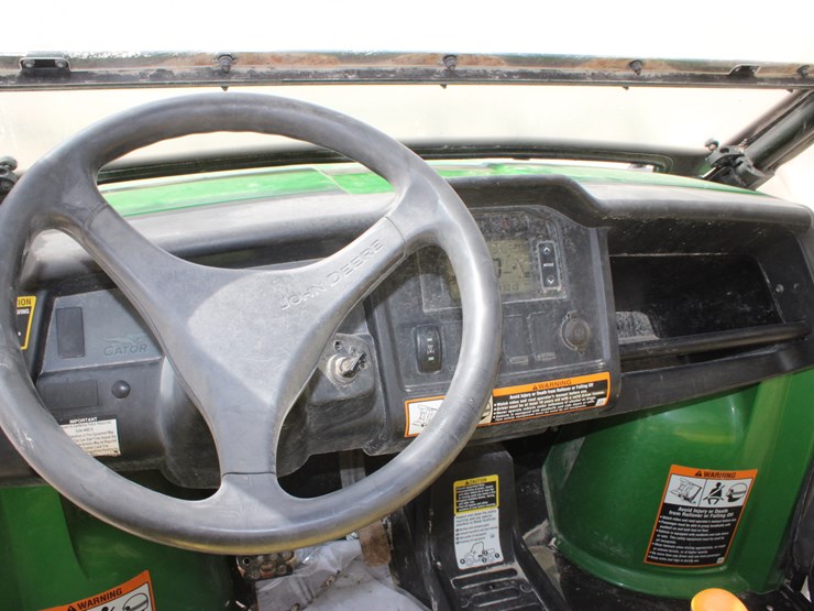 john-deere-gator-image-18