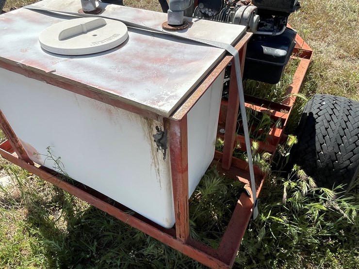 #4042-•-reel-sprayer-on-cart-image-15