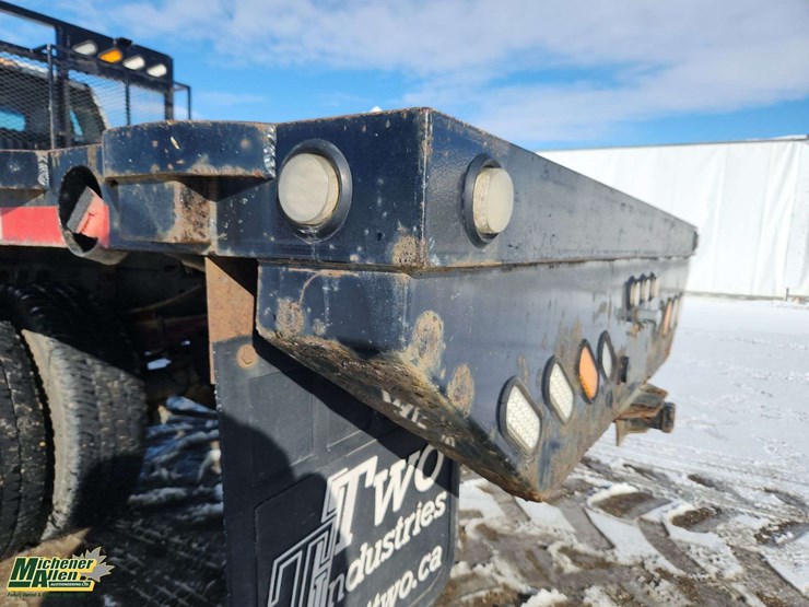 2017-ford-f350-image-40