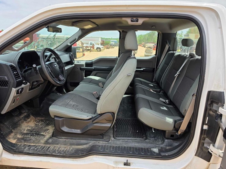 2018-ford-f150-xl-image-8