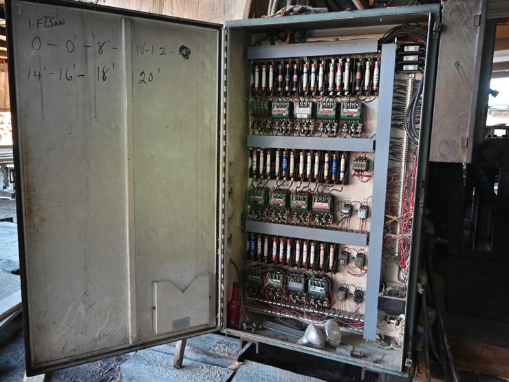 #170-•-corley-10-head-drop-saw-trimmer-image-11