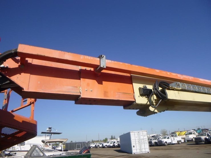 2013-jlg-600s-image-14