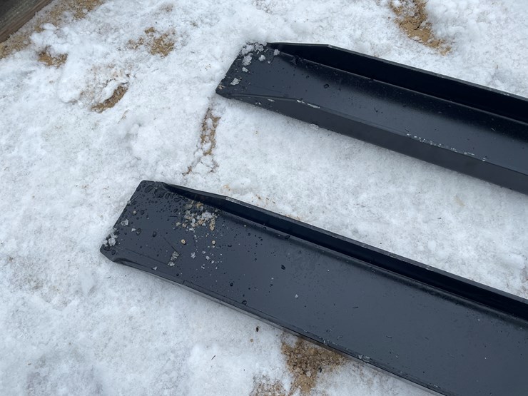 #2049-•-set-of-pallet-fork-extensions-image-7