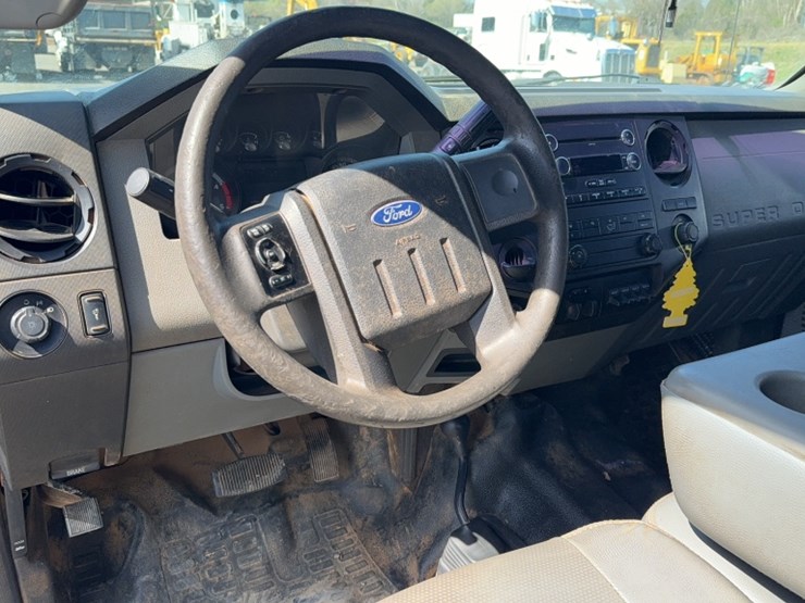 2012-ford-f350-image-23
