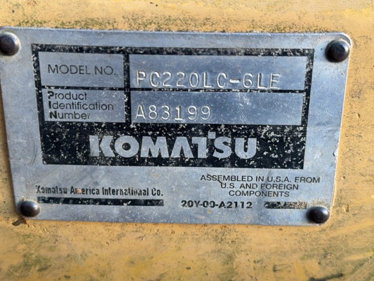 komatsu-pc220-lc-image-8