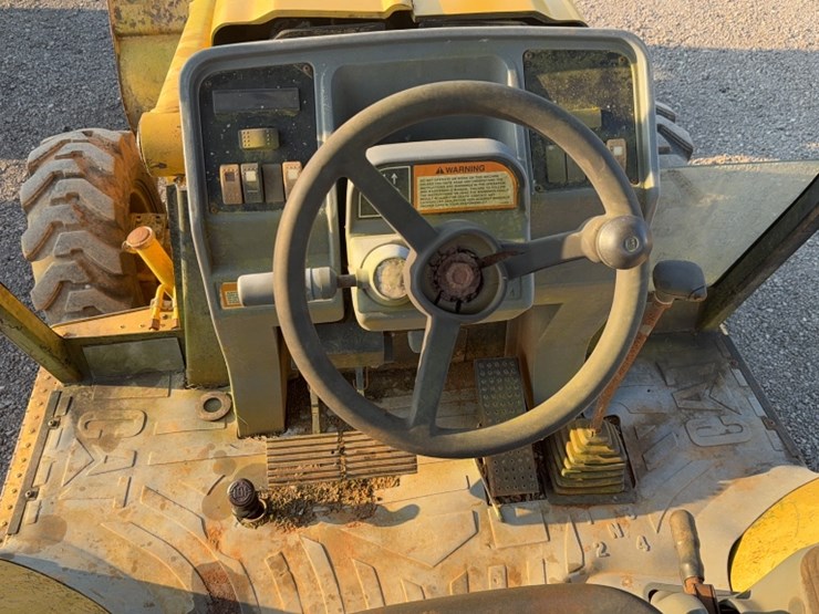 caterpillar-416c-image-14