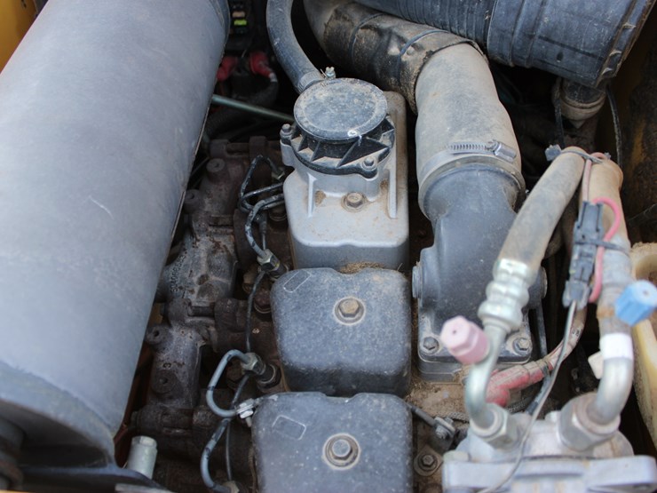 new-holland-ls190-image-32