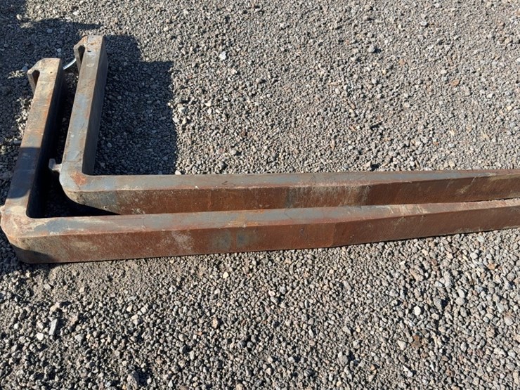 #2093-•-set-of-72"-pallet-fork-tines-image-2