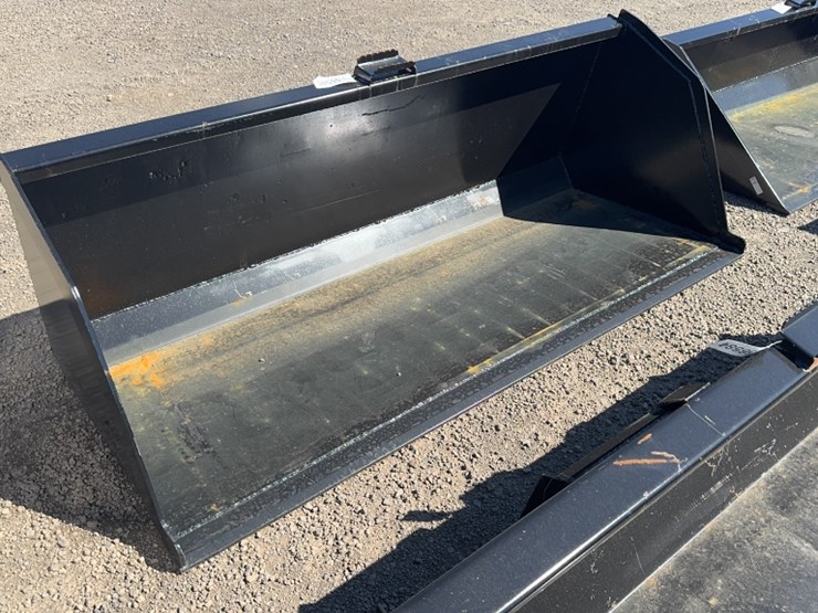 #1039-•-84"-skid-steer-high-capacity-smooth-bucket-image-4