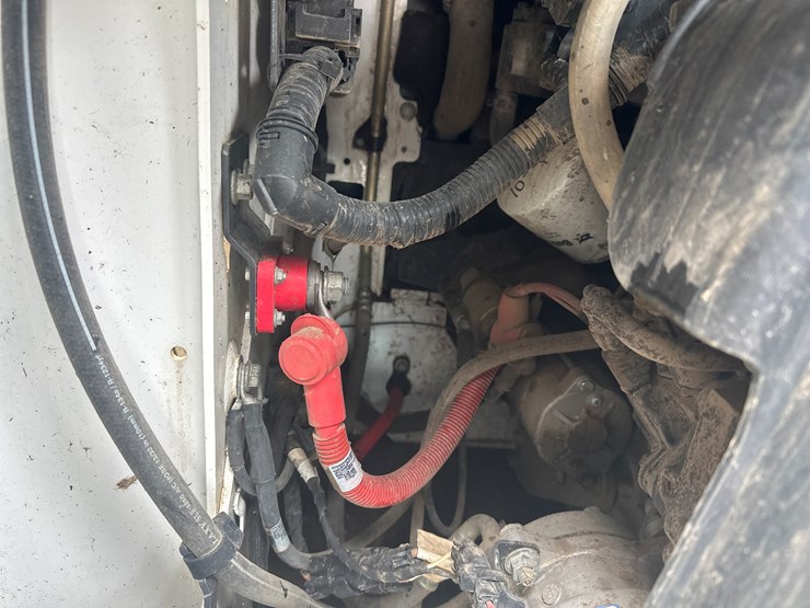 2022-bobcat-t66-image-45