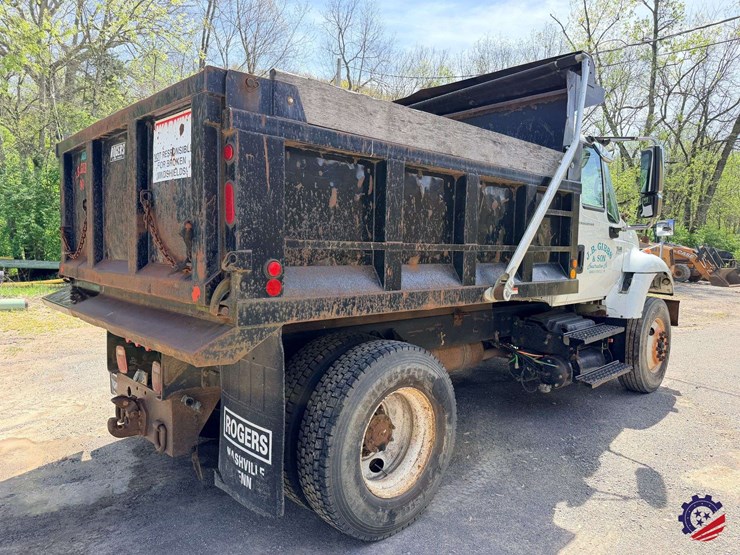 2007-international-7400-image-7