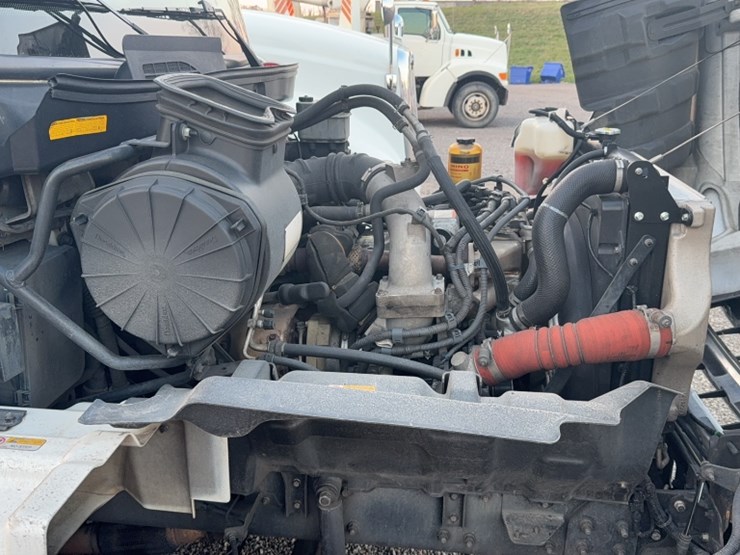 2016-hino-258-image-20