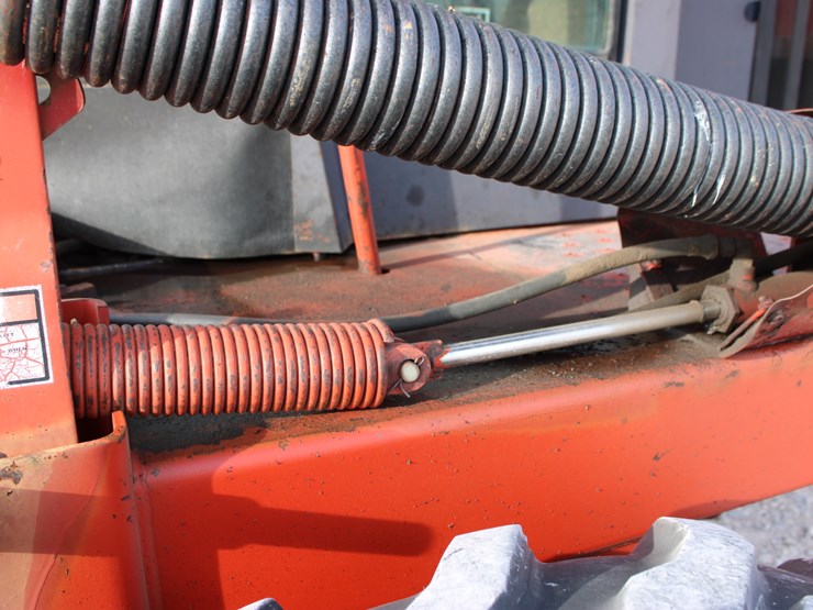 new-holland-2550-image-19