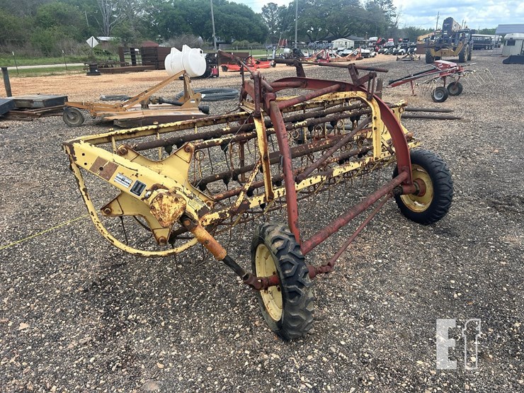 new-holland-256-image-4