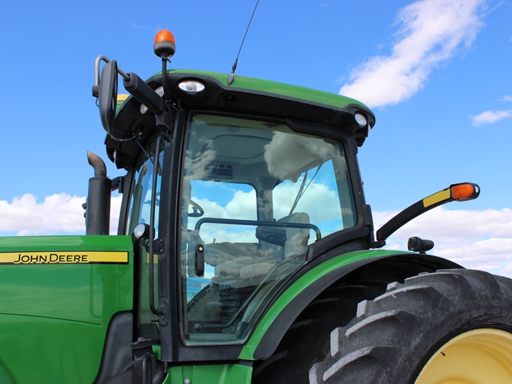 2012-john-deere-8270r-image-22