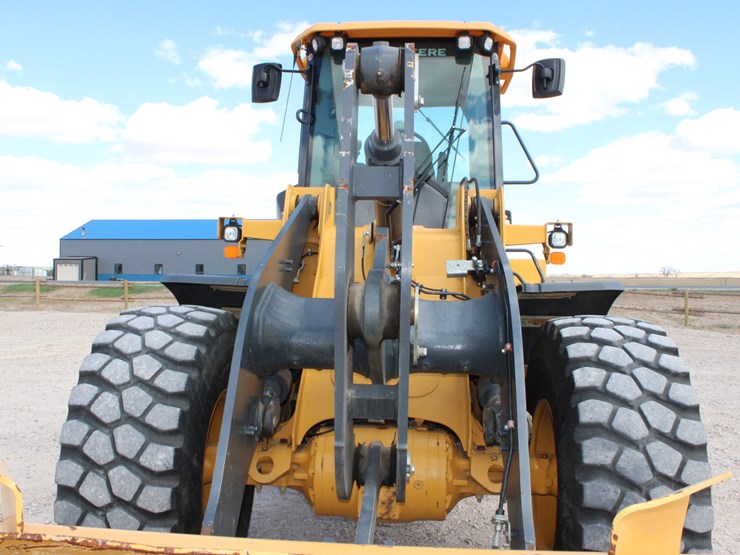 2021-deere-524p-image-96