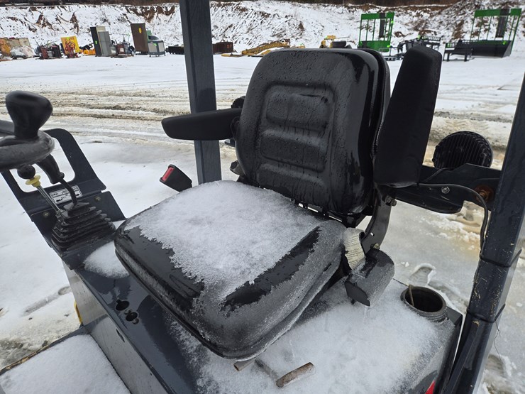 2004-bomag-bw120ad-4-image-25