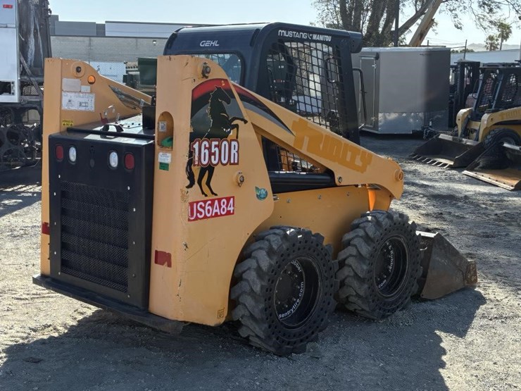 2019-mustang-1650r-image-3