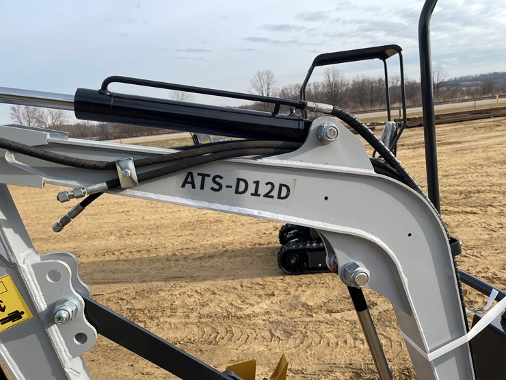 #1043-•-new-ats-d12d-mini-excavator-image-29