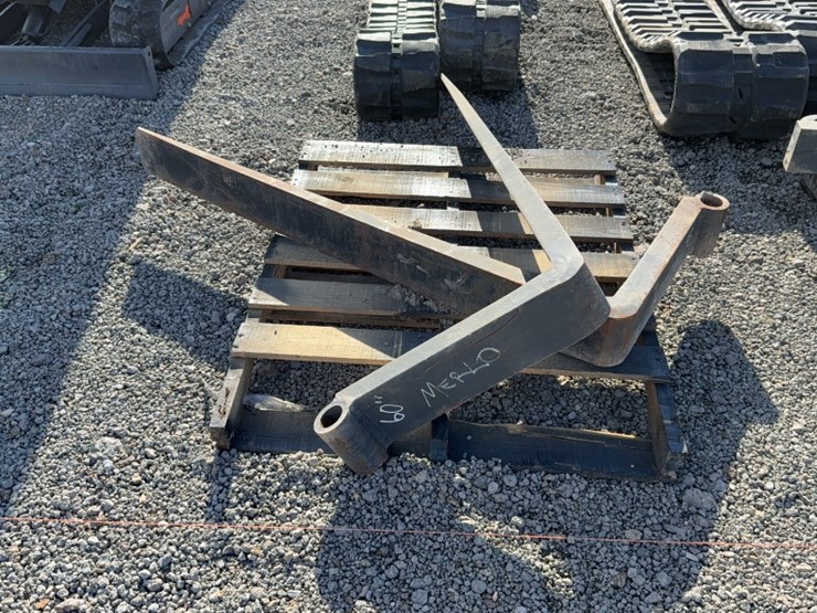 #2053-•-set-of-60"-pallet-fork-tines-image-2