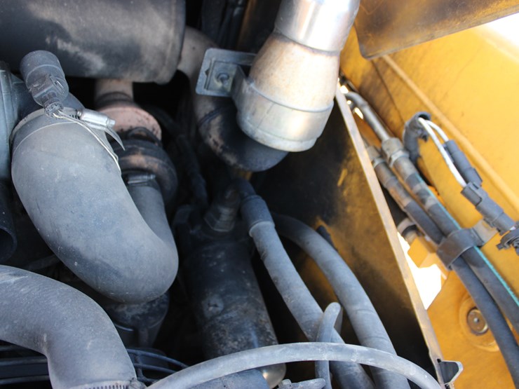 deere-ct322-image-35